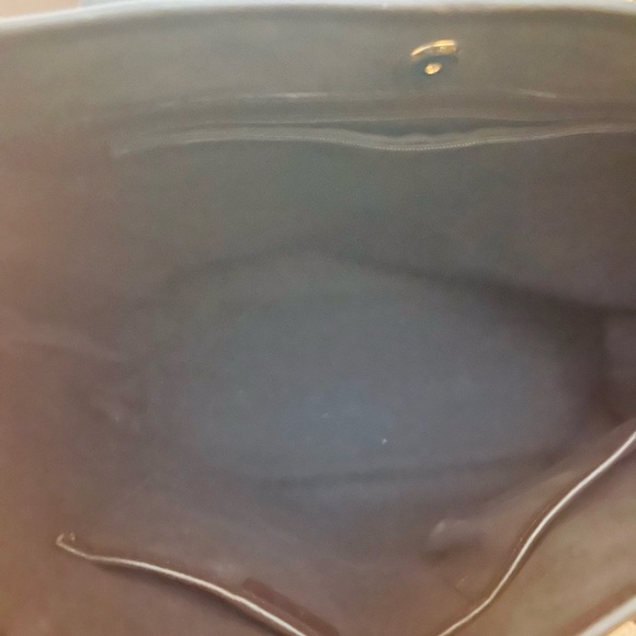 Authentic Burberry Tote - Picture 2 of 4